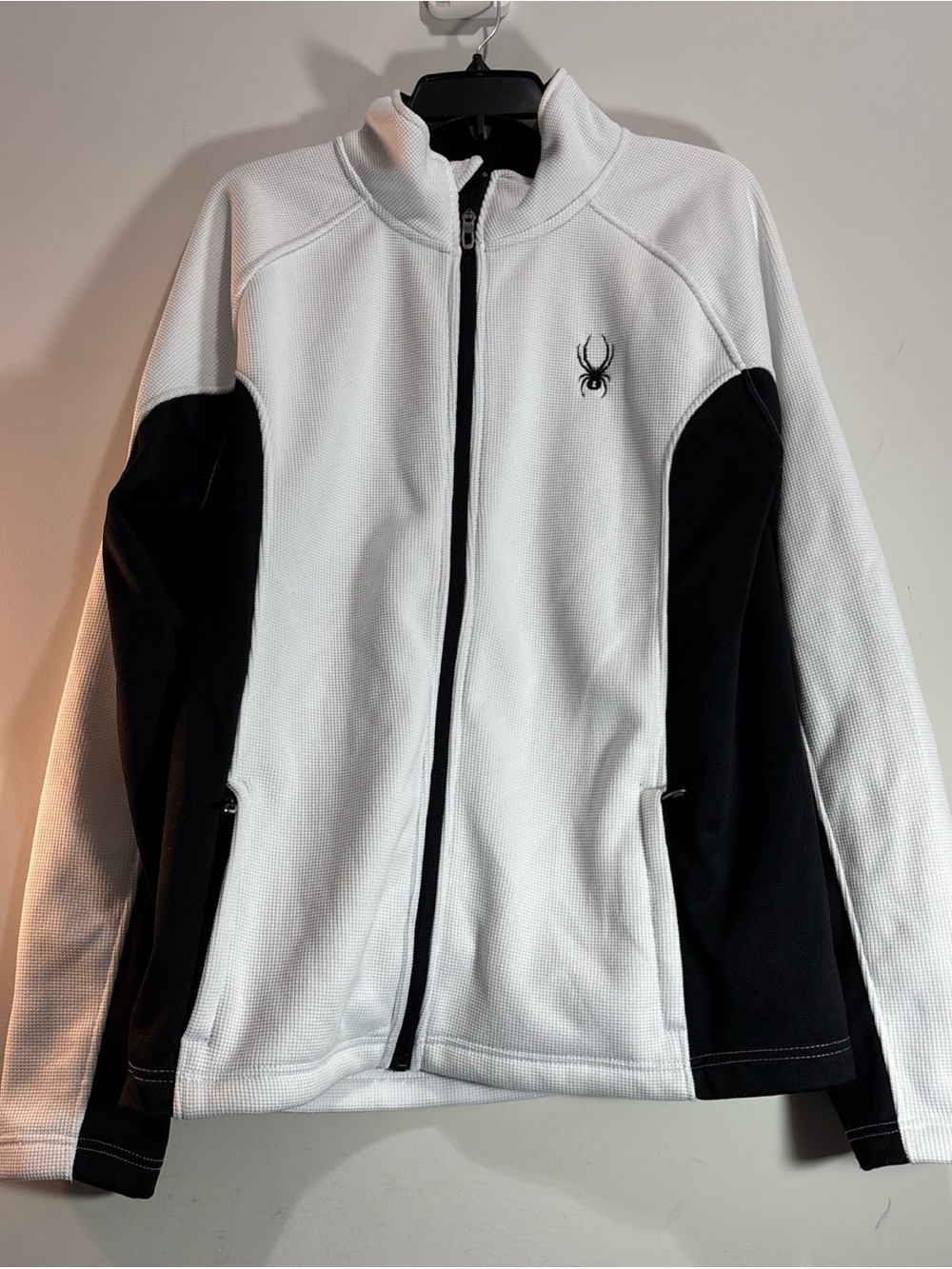 Spyder Mens White and Black Full-Zip Performance Jacket. 1388C